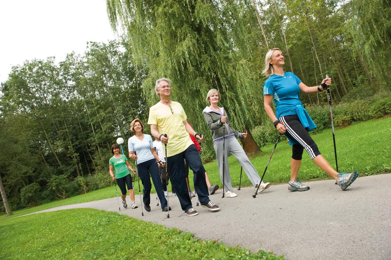 Gesundheitsresort Konigsberg Bad Schönau Buitenkant foto